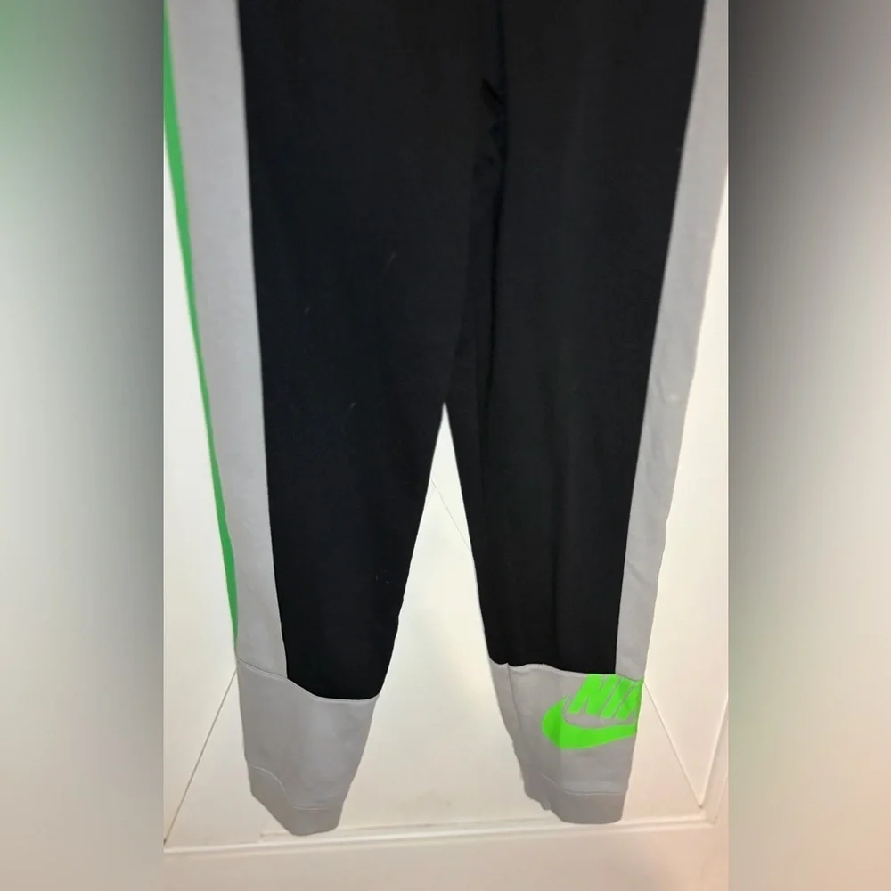 Nike Kids Black and Gray Joggers with Green Accents Size XL NWT